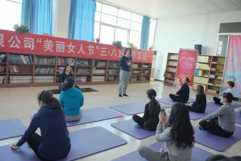 3月8號(hào)女神節(jié)，祝女神們節(jié)日快樂(lè)！